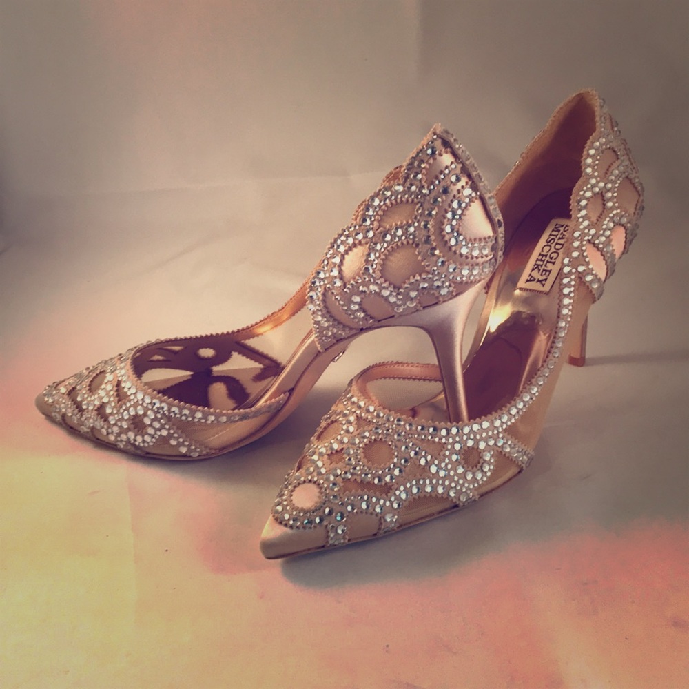 Badgley Mischka champagne jeweled heels size 7.5.